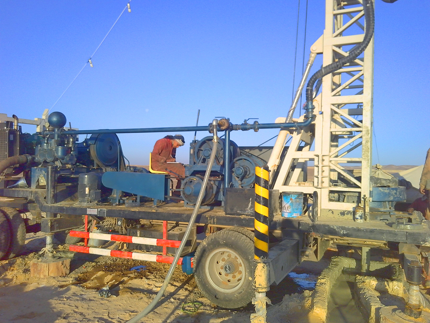 BZT400拖車式水井鉆機在埃及施工現場