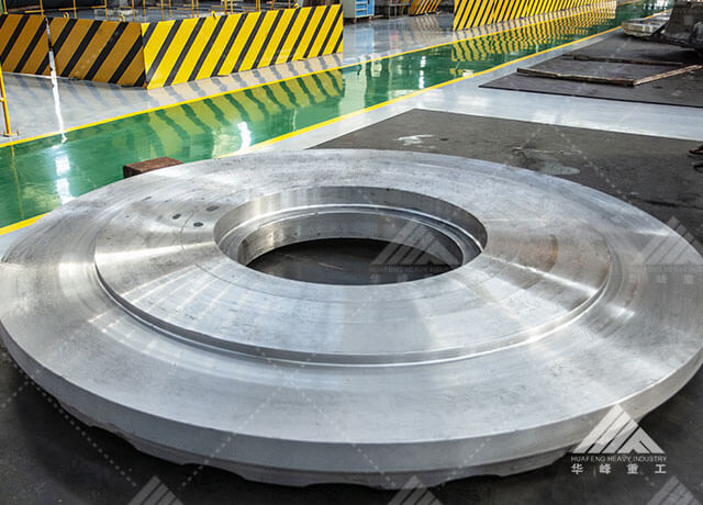 与南京大型齿轮集团长期战略合作提供水泥机械铸钢件
